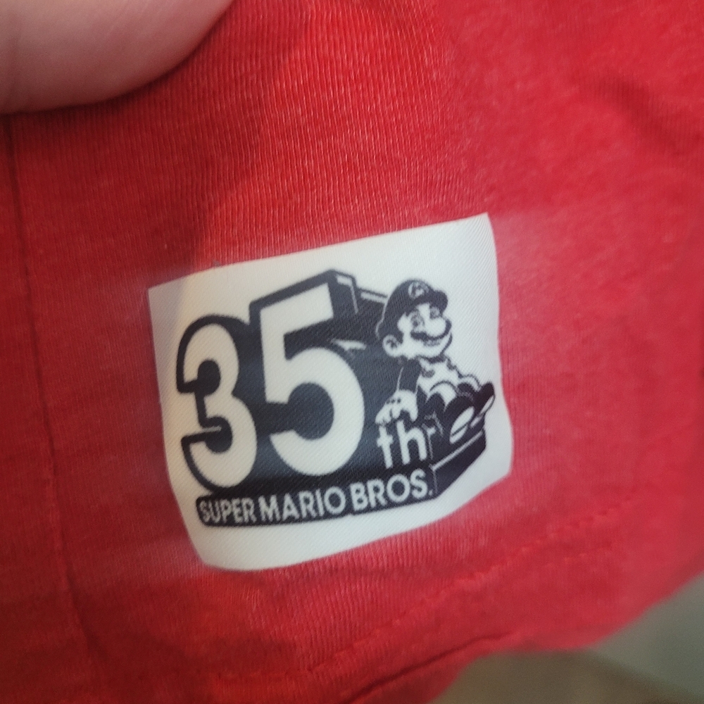 2 4XL SUPER MARIO BROTHERS 35TH ANNIVERSARY NINTENDO TSHIRTS NWOT. - Picture 10 of 14